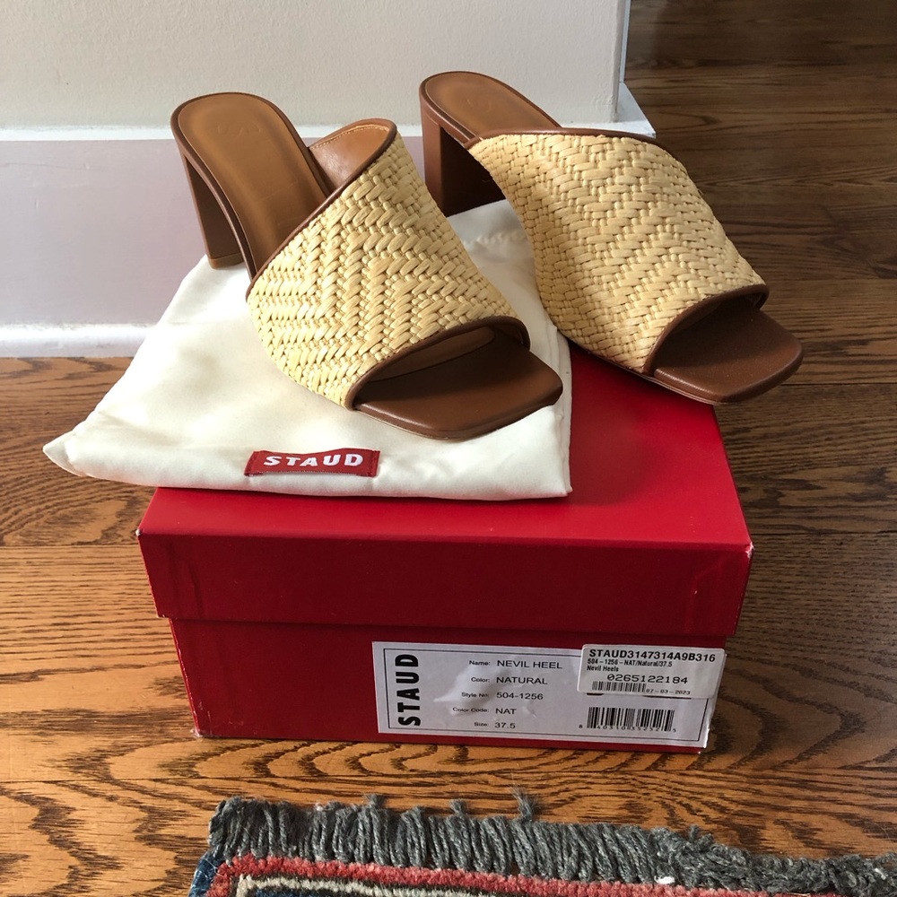 NWT STAUD Nevil Heels